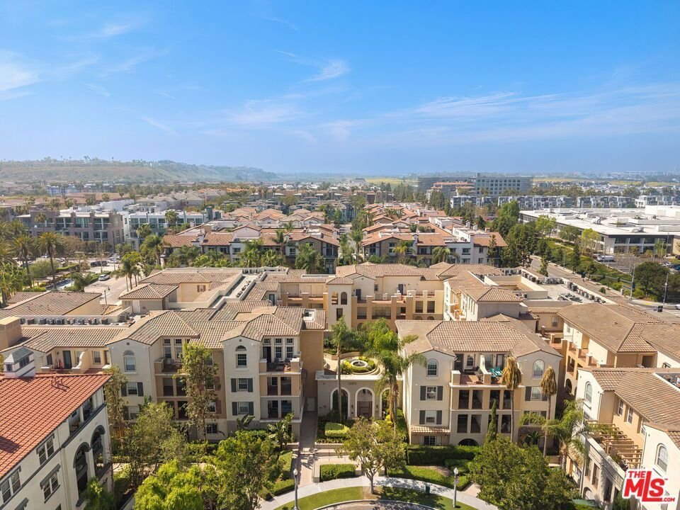 12975 Agustin Place 418 Playa Vista CA 90094 31 12975 Agustin Place 418 Playa Vista CA 90094