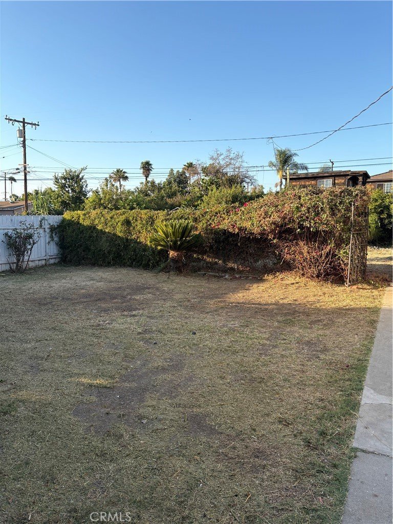 14141 Light Whittier CA 90604 5 14141 Light Whittier CA 90604