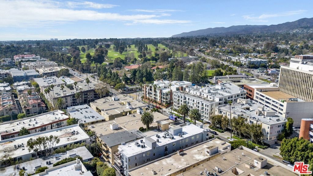 11952 Montana Avenue 303 Los Angeles CA 90049 21 11952 Montana Avenue 303 Los Angeles CA 90049