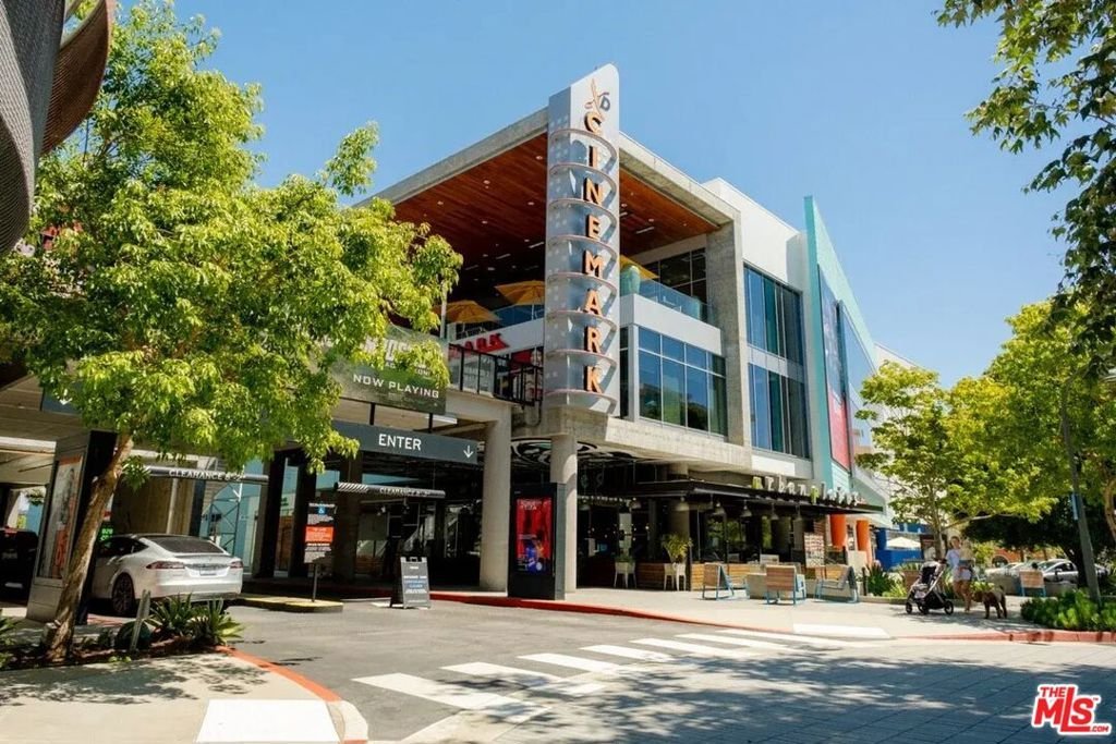 13080 Pacific 123 Playa Vista CA 90094 74 13080 Pacific 123 Playa Vista CA 90094