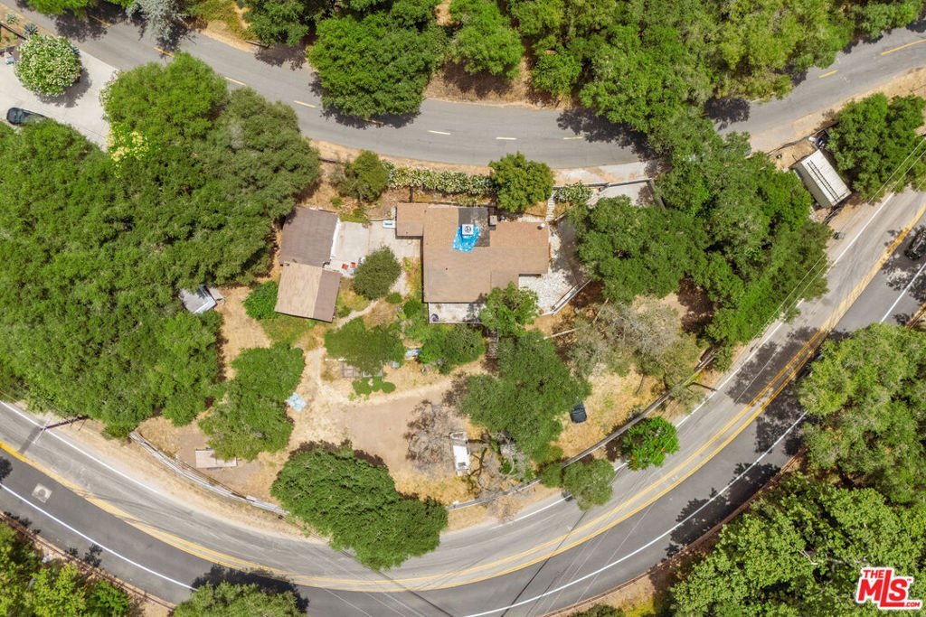360 N Topanga Canyon Boulevard Topanga CA 90290 28 360 N Topanga Canyon Boulevard Topanga CA 90290