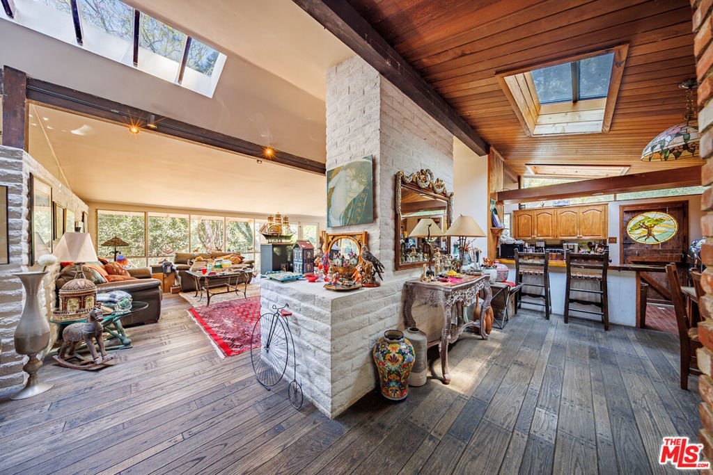 2509 Roscomare Road Los Angeles CA 90077 22 2509 Roscomare Road Los Angeles CA 90077