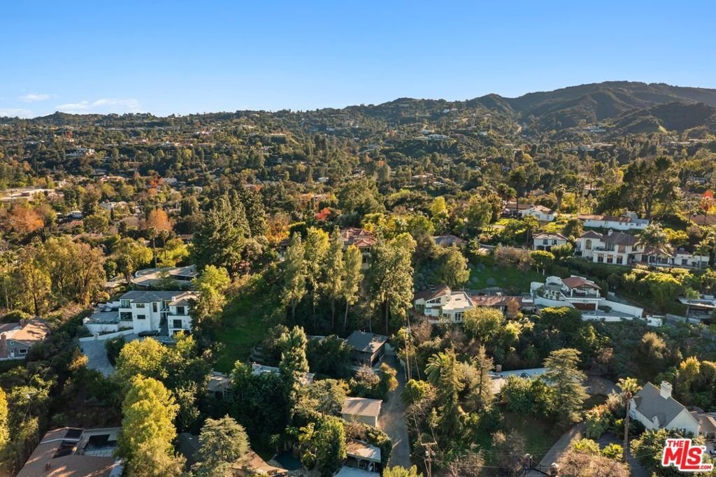 16708 Chaplin Avenue Encino CA 91436 54 16708 Chaplin Avenue Encino CA 91436