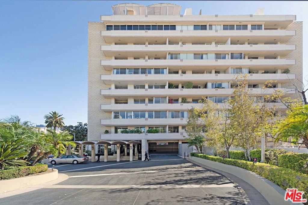 1333 S Beverly Glen 302 Los Angeles CA 90024 33 1333 S Beverly Glen 302 Los Angeles CA 90024