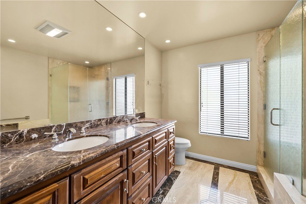 4444 Rochelle Place Encino CA 91316 55 4444 Rochelle Place Encino CA 91316