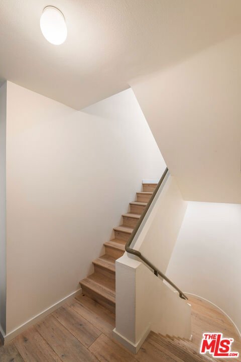 2433 28th Street B Santa Monica CA 90405 25 2433 28th Street B Santa Monica CA 90405