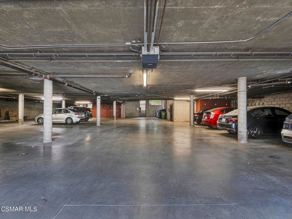 4230 Whitsett Avenue 9 Studio City CA 91604 35 4230 Whitsett Avenue 9 Studio City CA 91604
