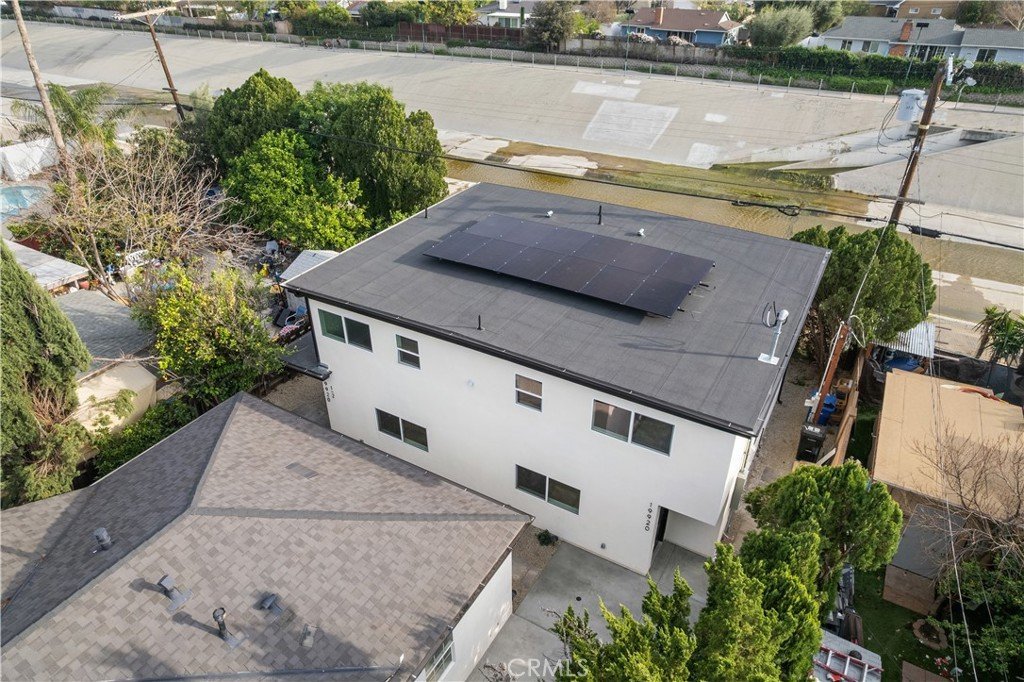 19920 Kittridge Street Winnetka CA 91306 16 19920 Kittridge Street Winnetka CA 91306