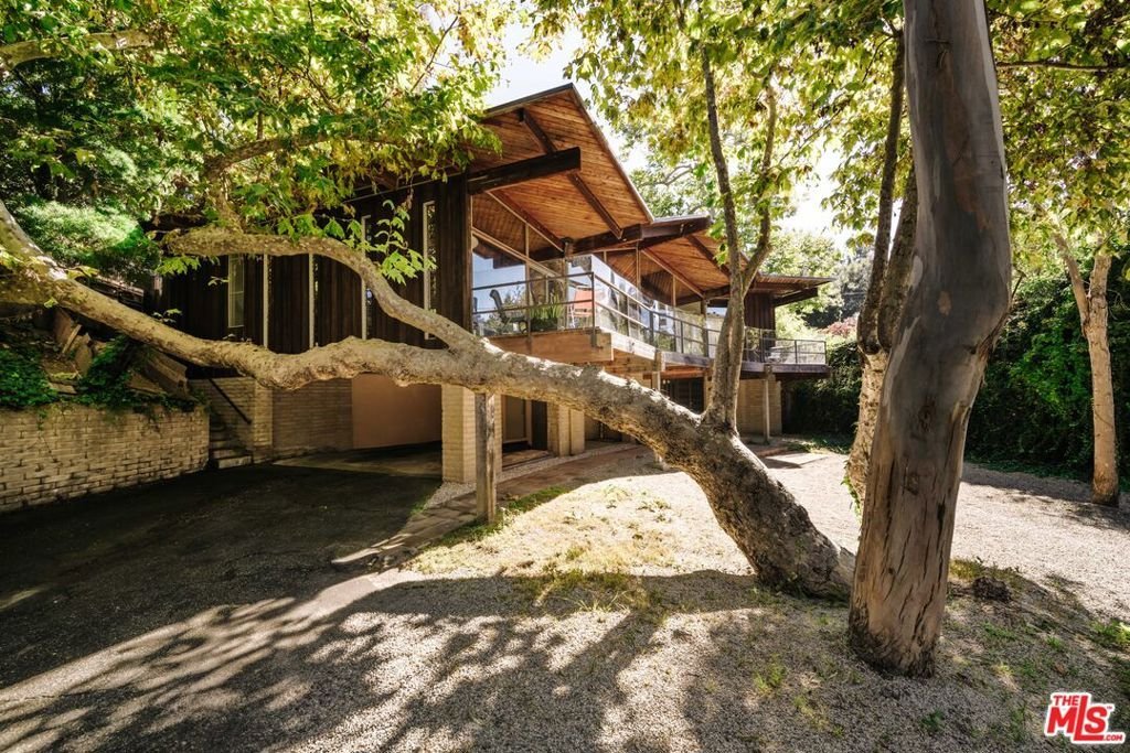 630 Hightree Road Santa Monica CA 90402 31 630 Hightree Road Santa Monica CA 90402