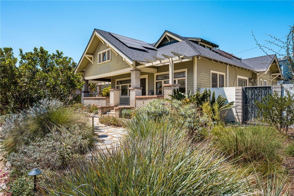 323 E Bixby Long Beach CA 90807 54 323 E Bixby Long Beach CA 90807