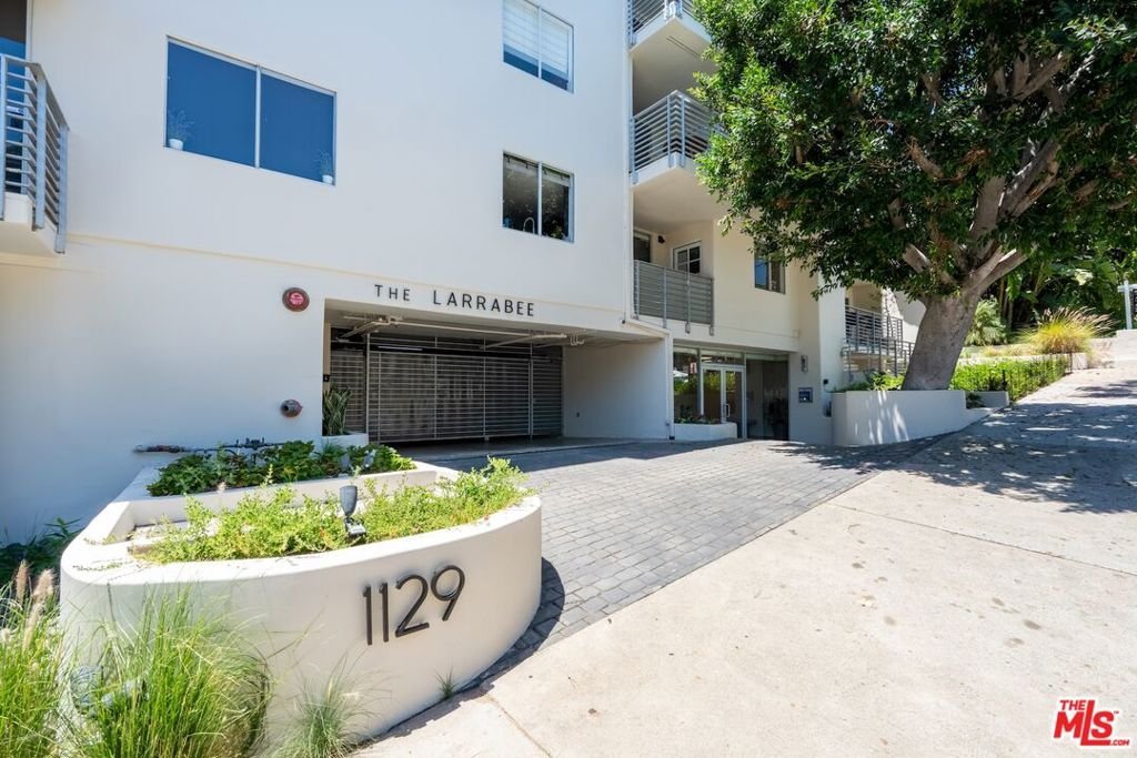 1129 Larrabee Street 8 West Hollywood CA 90069 32 1129 Larrabee Street 8 West Hollywood CA 90069