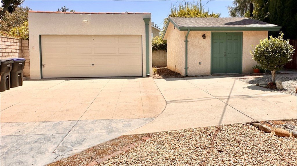 1122 N Isabel Street Glendale CA 91207 34 1122 N Isabel Street Glendale CA 91207