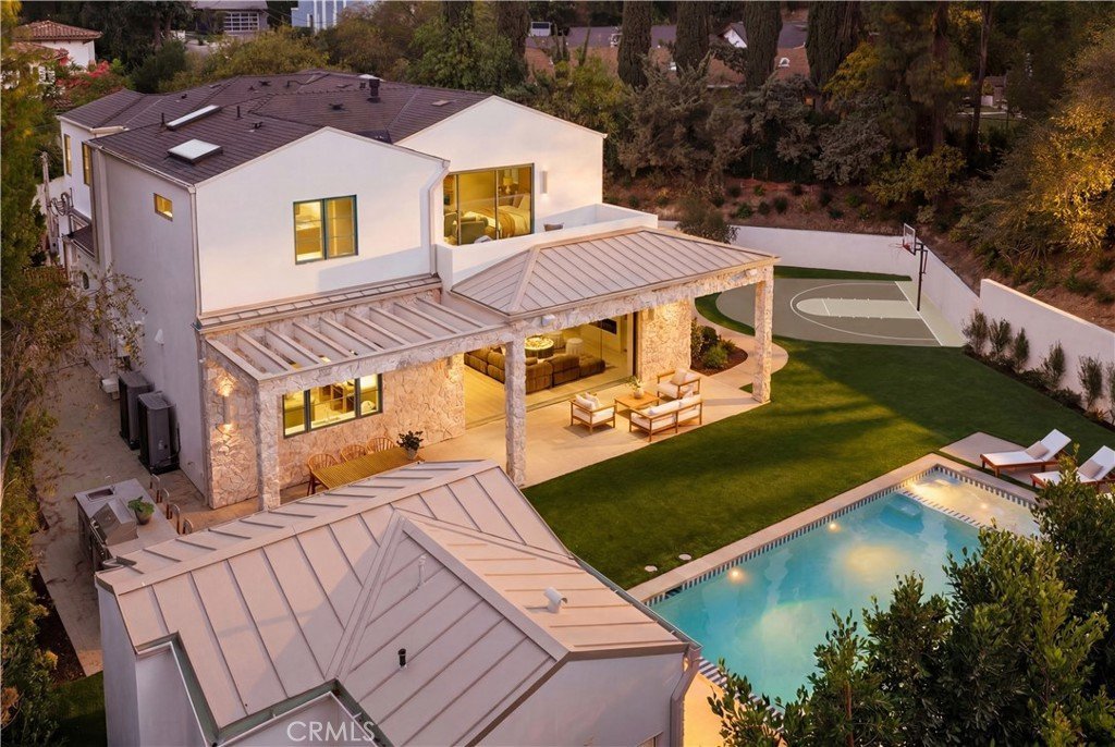 16933 Bosque Drive Encino CA 91436 50 16933 Bosque Drive Encino CA 91436