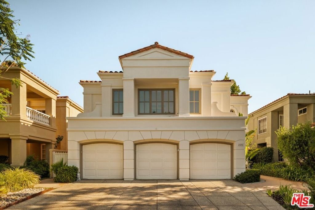 23216 Park Corniche Calabasas CA 91302 48 23216 Park Corniche Calabasas CA 91302