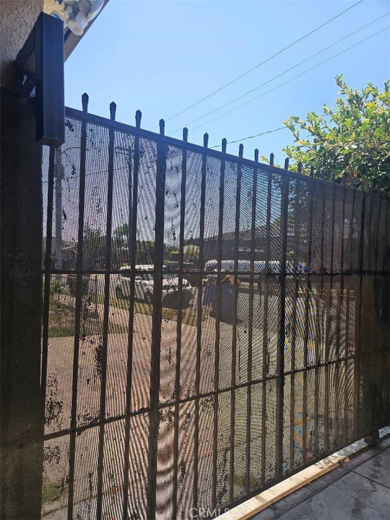 803 E 107th Los Angeles CA 90002 15 803 E 107th Los Angeles CA 90002