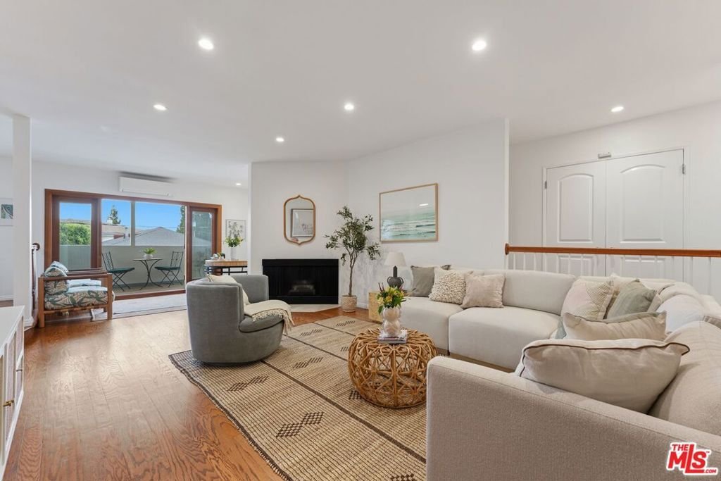 944 17th Street 6 Santa Monica CA 90403 20 944 17th Street 6 Santa Monica CA 90403