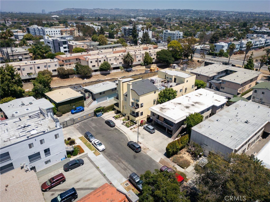 11722 Avon Way 103 Los Angeles CA 90066 26 11722 Avon Way 103 Los Angeles CA 90066