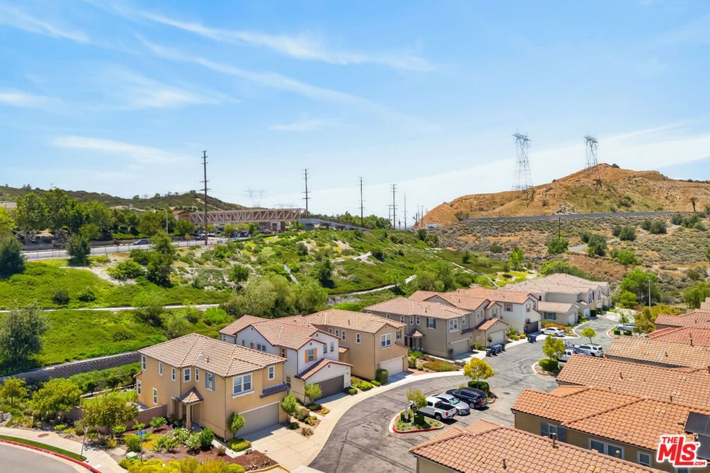 19860 Via Ott Santa Clarita CA 91321 26 19860 Via Ott Santa Clarita CA 91321
