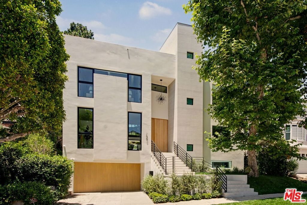 255 S Bentley Avenue Los Angeles CA 90049 69 255 S Bentley Avenue Los Angeles CA 90049