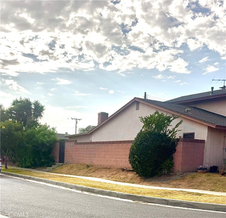 20123 Camba Carson CA 90746 3 20123 Camba Carson CA 90746