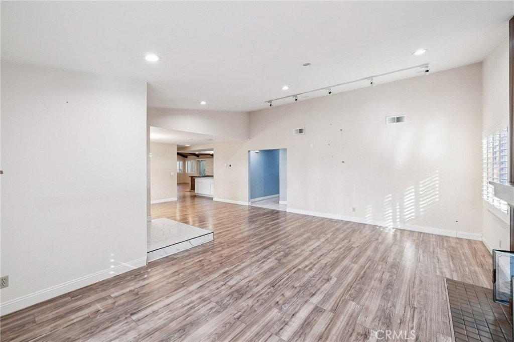 21317 Candice Pl Chatsworth CA 91311 61 21317 Candice Pl Chatsworth CA 91311