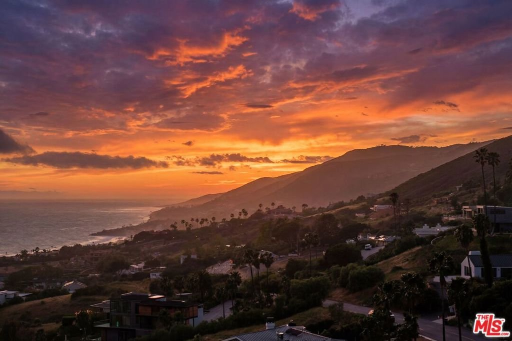 29800 Cuthbert Road Malibu CA 90265 35 29800 Cuthbert Road Malibu CA 90265
