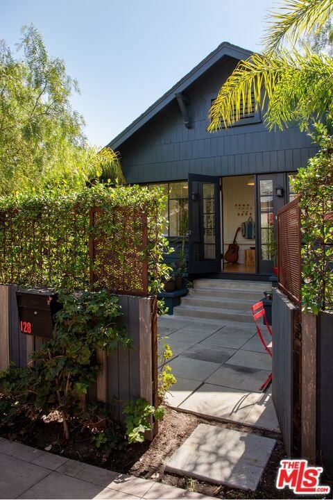 128 Park Place Los Angeles CA 90291 22 128 Park Place Los Angeles CA 90291