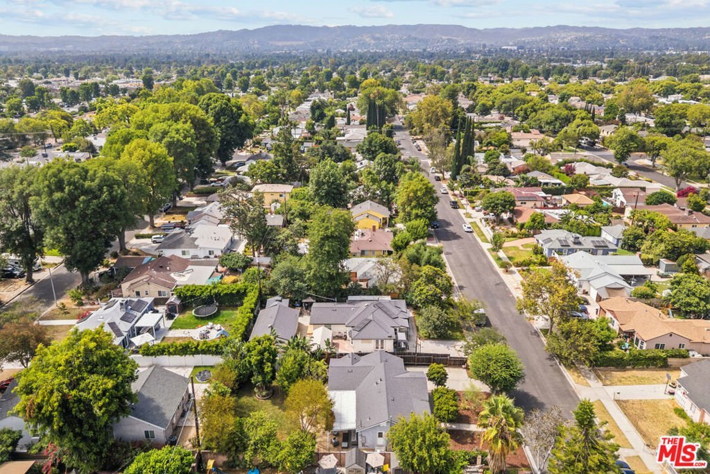 7048 Zelzah Avenue Los Angeles CA 91335 37 7048 Zelzah Avenue Los Angeles CA 91335