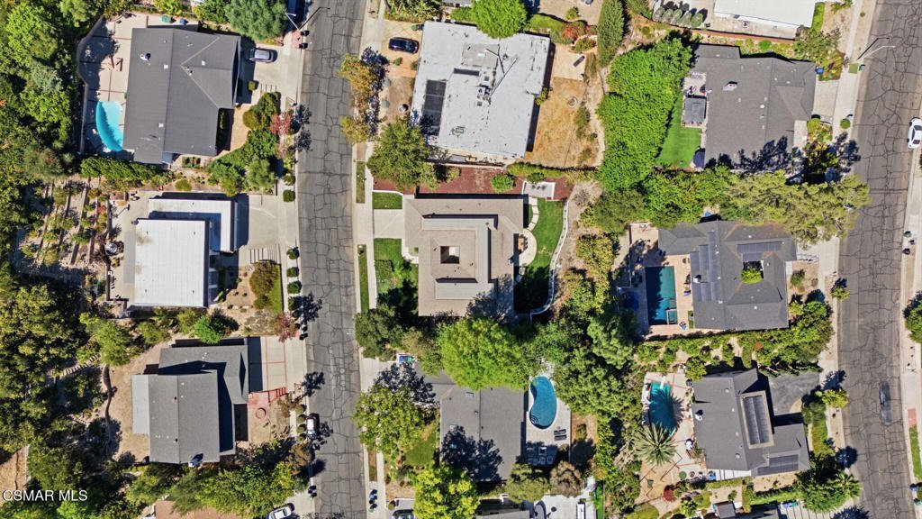 6652 Daryn Drive West Hills CA 91307 26 6652 Daryn Drive West Hills CA 91307