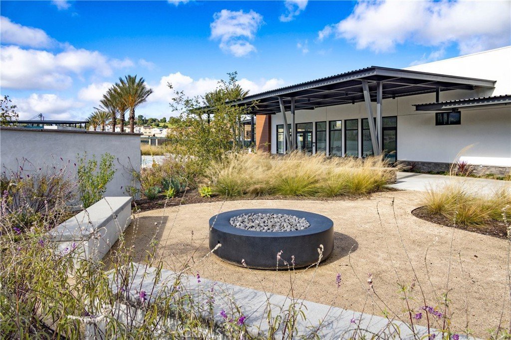 1685 Constellation Drive San Pedro CA 90732 19 1685 Constellation Drive San Pedro CA 90732
