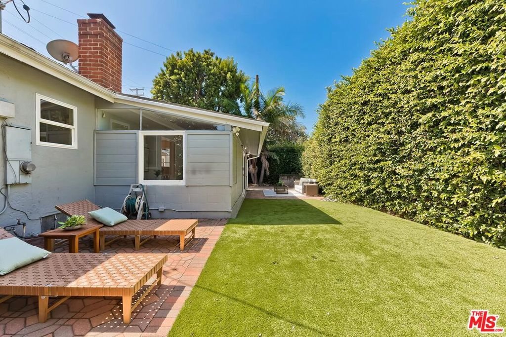 11637 Charnock Road Los Angeles CA 90066 28 11637 Charnock Road Los Angeles CA 90066