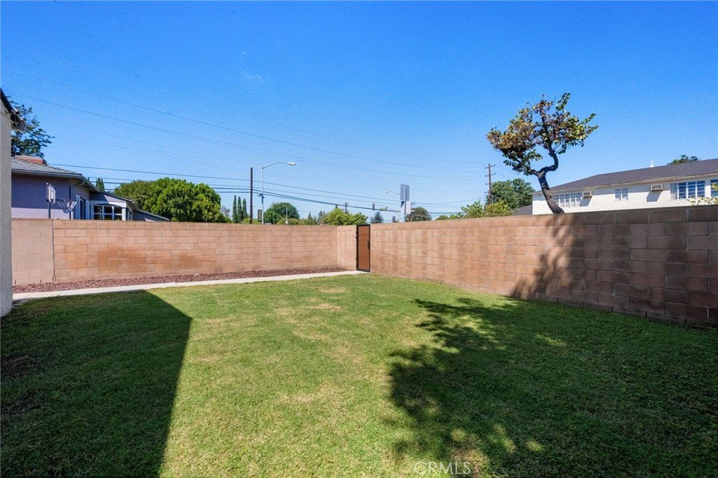 4255 Marber Lakewood CA 90713 37 4255 Marber Lakewood CA 90713