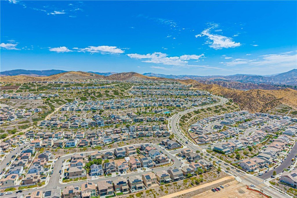 17730 Hillside Way Saugus CA 91350 43 17730 Hillside Way Saugus CA 91350