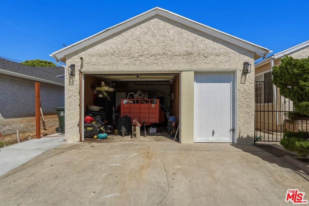 11612 Cimarron Avenue Hawthorne CA 90250 20 11612 Cimarron Avenue Hawthorne CA 90250
