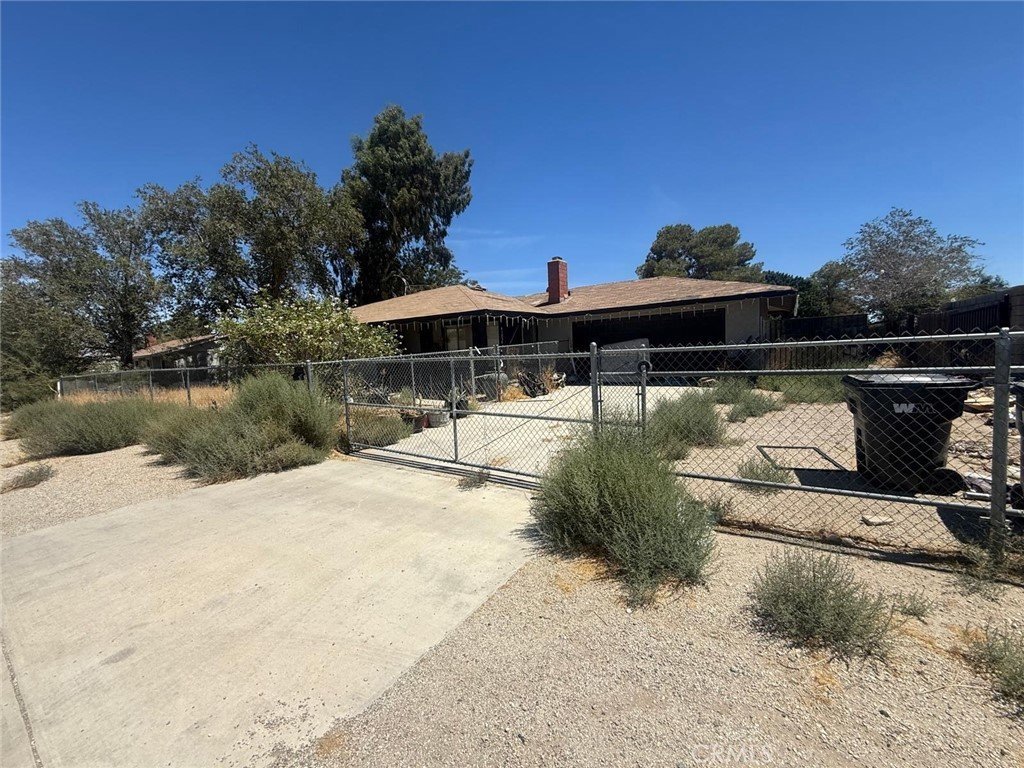 41034 Fieldspring Lancaster CA 93535 4 41034 Fieldspring Lancaster CA 93535