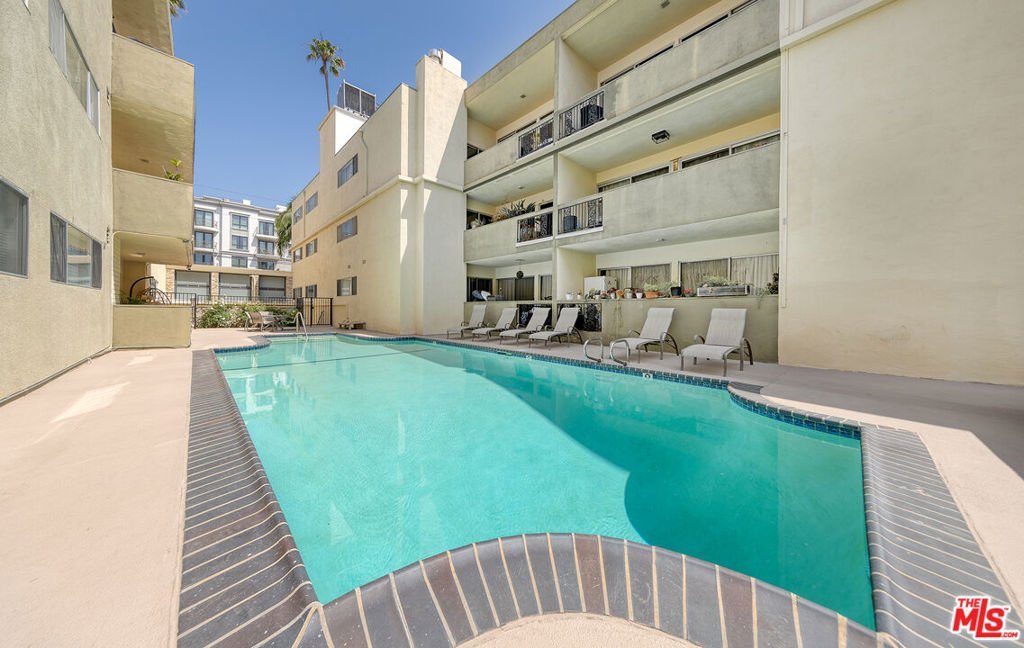 11970 Montana Avenue 308 Los Angeles CA 90049 28 11970 Montana Avenue 308 Los Angeles CA 90049