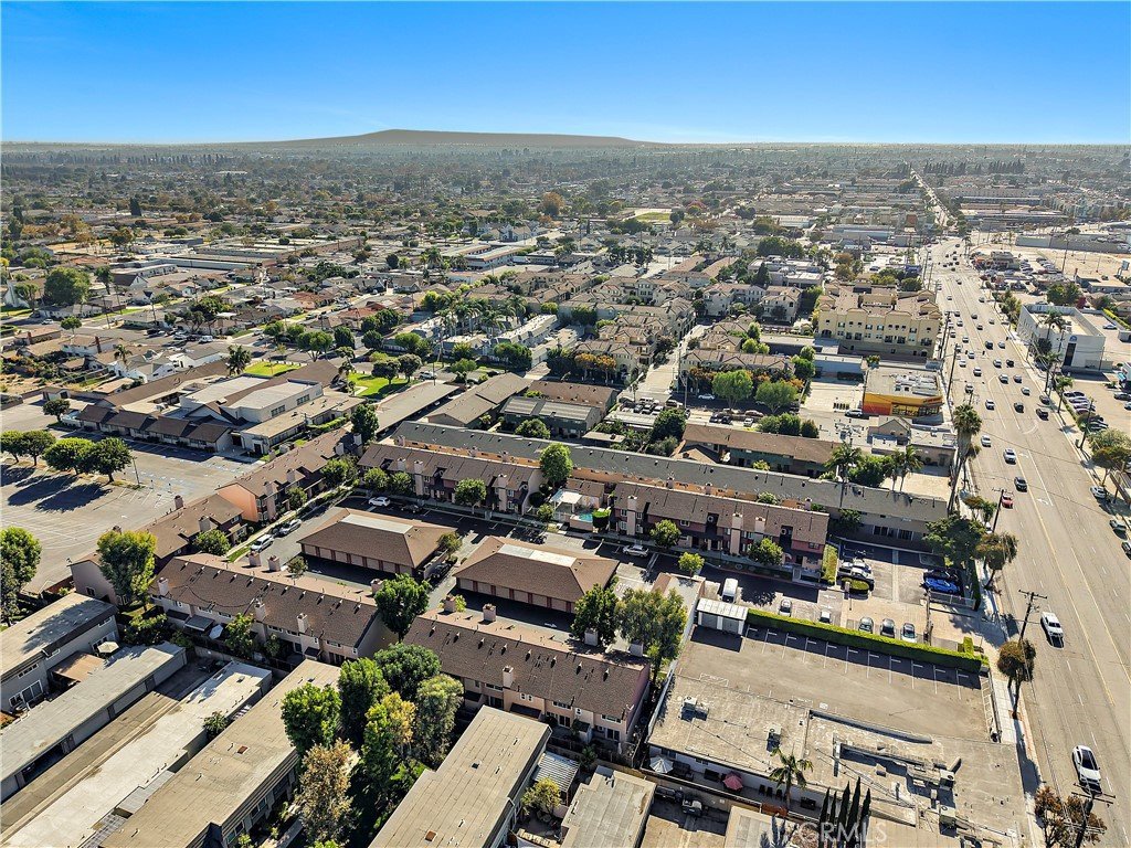 17614 Windward Terrace Bellflower CA 90706 27 17614 Windward Terrace Bellflower CA 90706