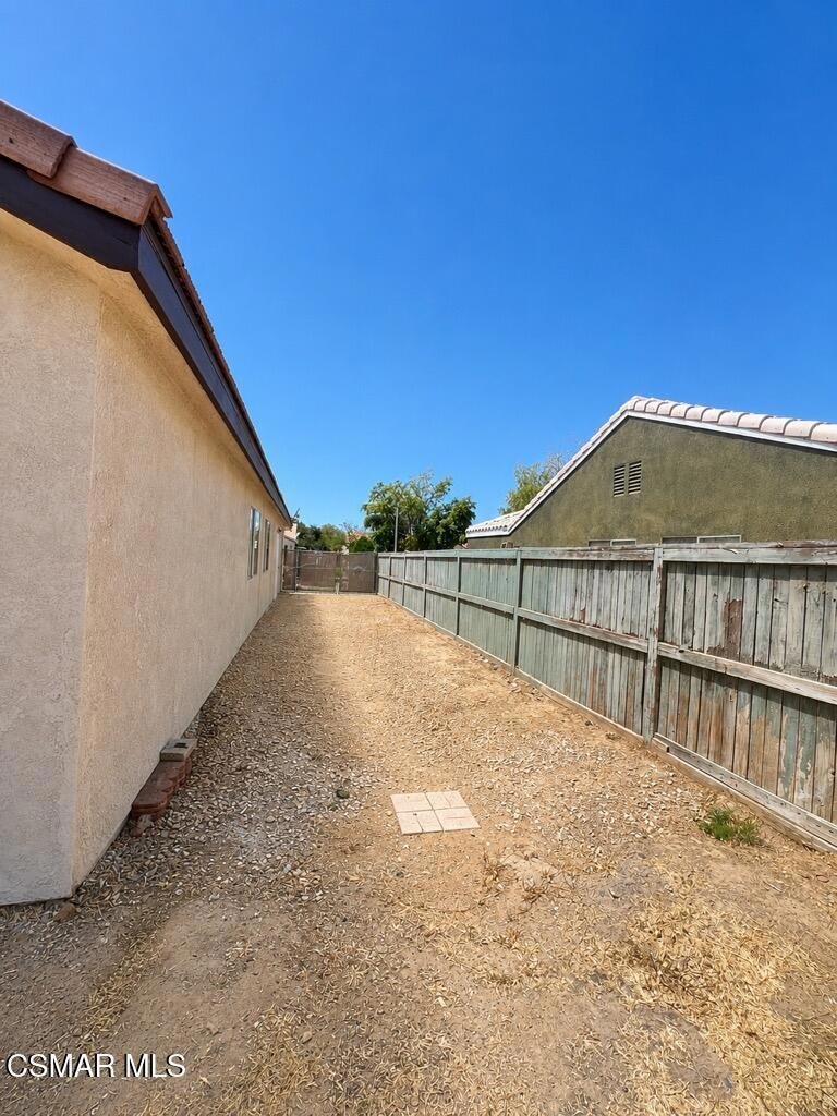 36652 Sulphur Springs Road Palmdale CA 93552 39 36652 Sulphur Springs Road Palmdale CA 93552