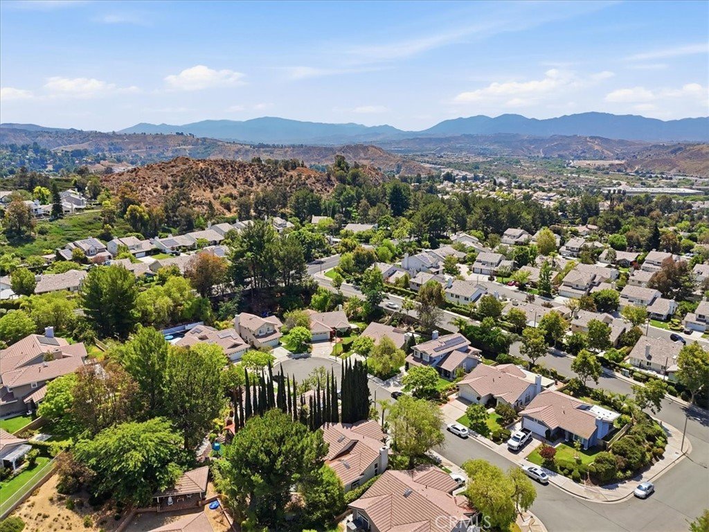 23515 Meriden Valencia CA 91354 27 23515 Meriden Valencia CA 91354