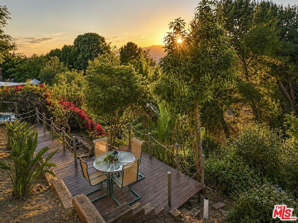 3543 Lavell Drive Los Angeles CA 90065 22 3543 Lavell Drive Los Angeles CA 90065