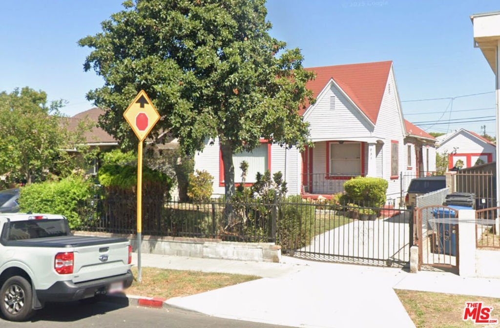 931 E Hyde Park Boulevard Inglewood CA 90302 1 931 E Hyde Park Boulevard Inglewood CA 90302