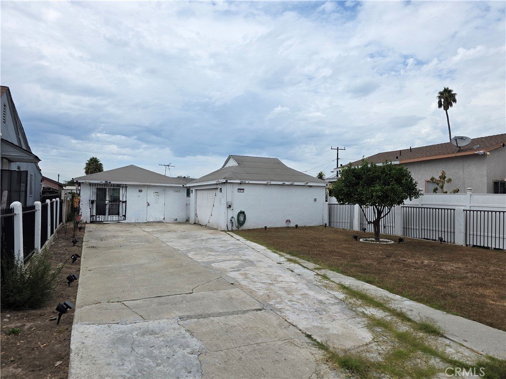 10613 S Felton Avenue Inglewood CA 90304 3 10613 S Felton Avenue Inglewood CA 90304