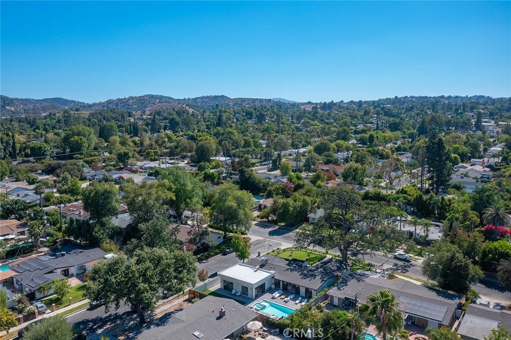 5500 Fenwood Woodland Hills CA 91367 73 5500 Fenwood Woodland Hills CA 91367