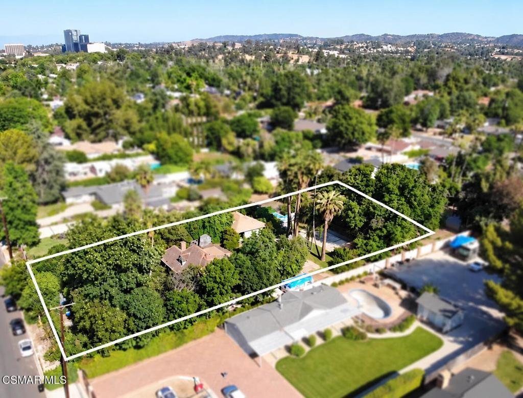 22722 Erwin Street Woodland Hills CA 91367 1 22722 Erwin Street Woodland Hills CA 91367