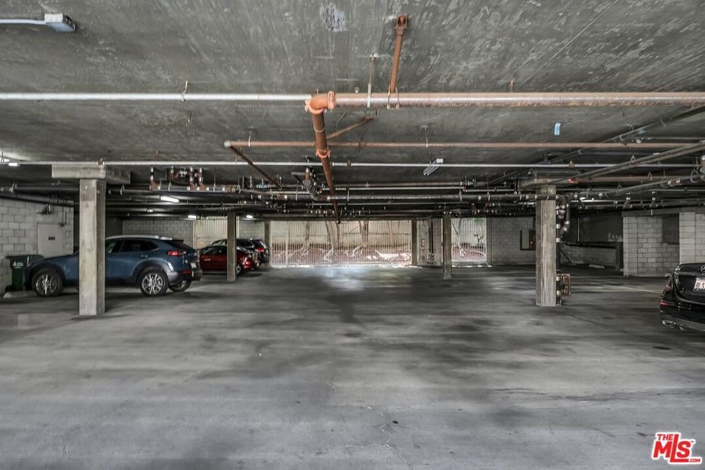 117 S Clark Drive 305 Los Angeles CA 90048 22 117 S Clark Drive 305 Los Angeles CA 90048