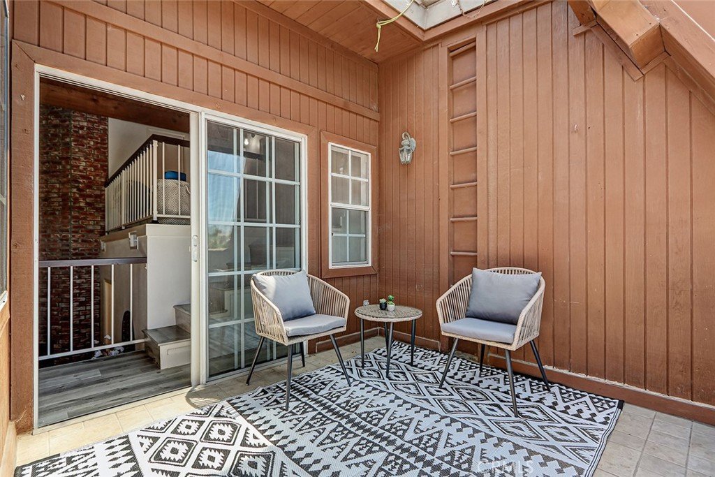 984 Granville Los Angeles CA 90049 46 984 Granville Los Angeles CA 90049