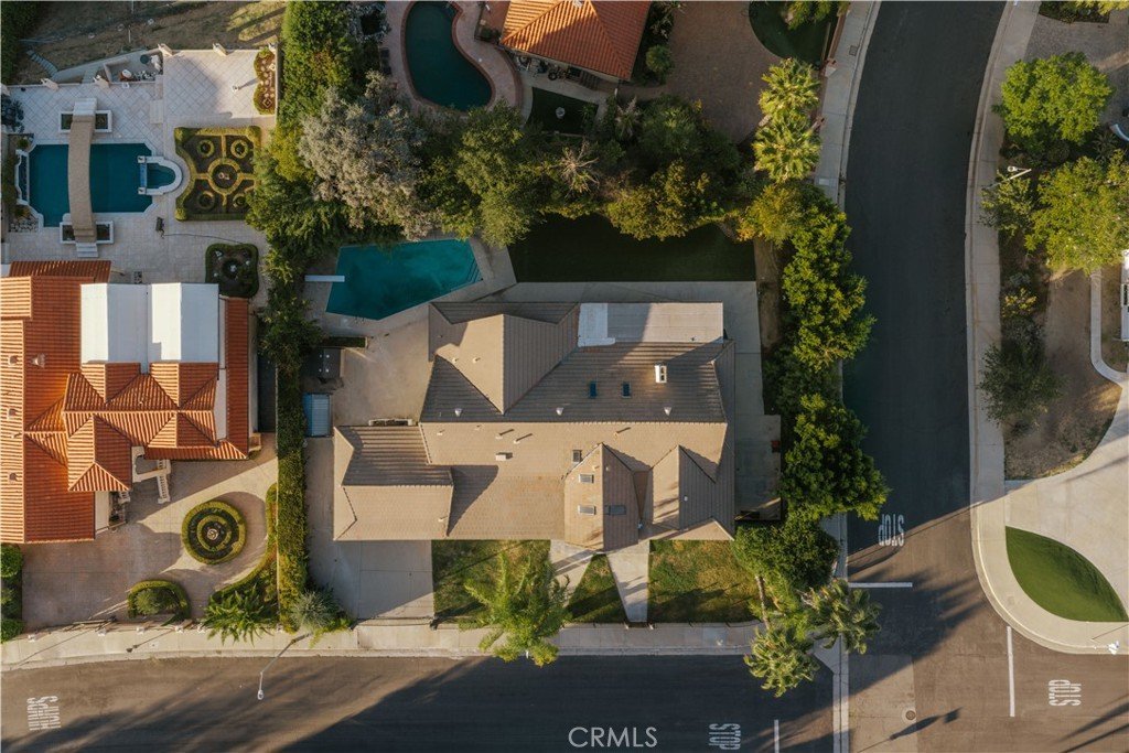 18841 Pasadero Drive Tarzana CA 91356 23 18841 Pasadero Drive Tarzana CA 91356