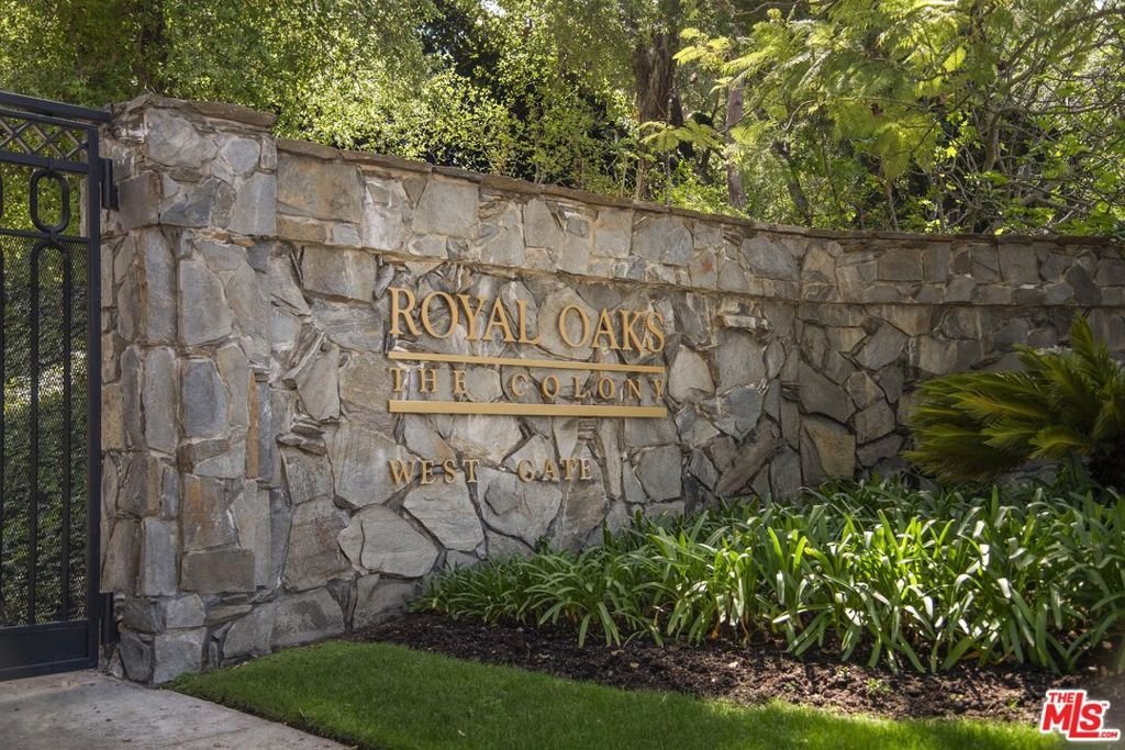 3833 Hayvenhurst Drive Encino CA 91436 51 3833 Hayvenhurst Drive Encino CA 91436