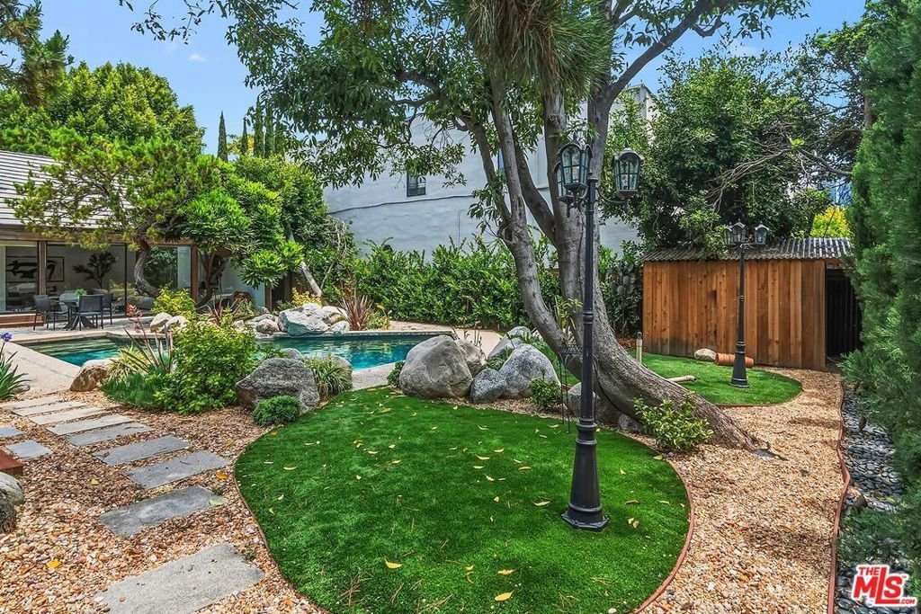 515 N Roxbury Drive Beverly Hills CA 90210 24 515 N Roxbury Drive Beverly Hills CA 90210
