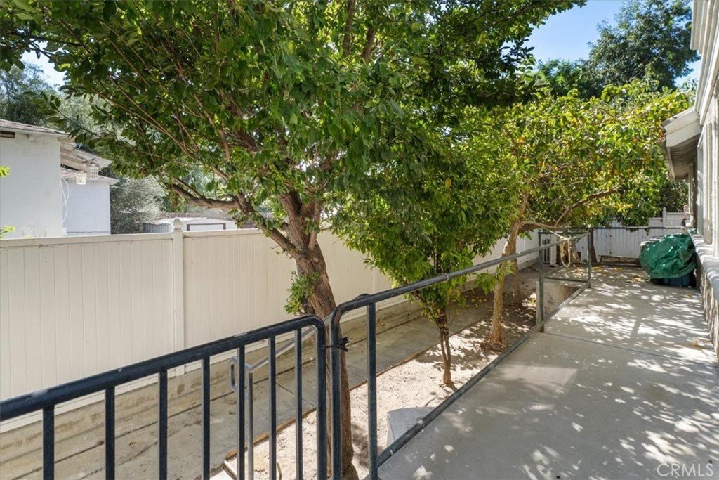6924 Gaviota Avenue Van Nuys CA 91406 16 6924 Gaviota Avenue Van Nuys CA 91406